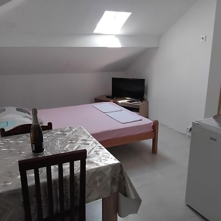 Apartments Maki Tivat Exterior foto