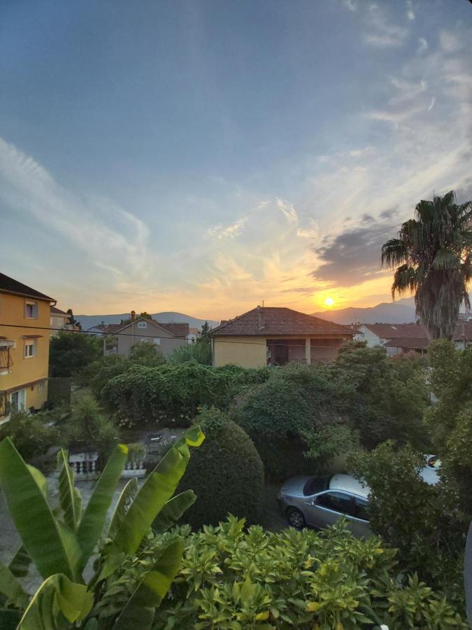 Apartments Maki Tivat Exterior foto