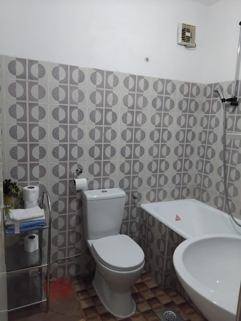 Apartments Maki Tivat Exterior foto
